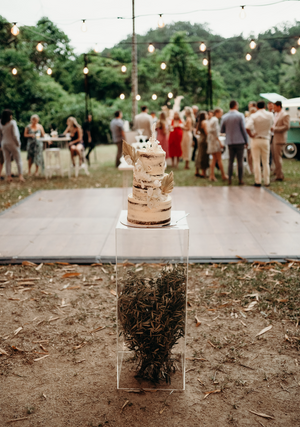 Acrylic Plinth 700mm H (Clear)