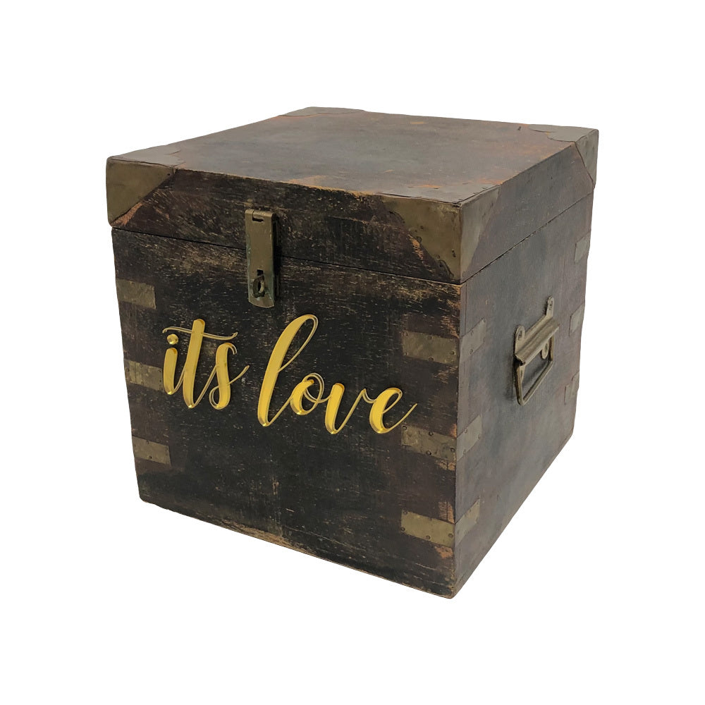 Vintage Timber Wishing Well - "it's love"